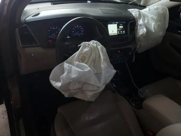 KM8J33A26GU086636 2016 HYUNDAI TUCSON - Image 8