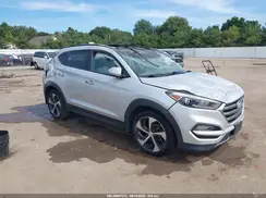 KM8J33A26GU090881 2016 HYUNDAI TUCSON