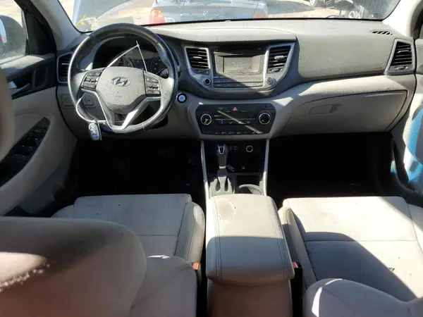 KM8J33A26GU098141 2016 HYUNDAI TUCSON - Image 8