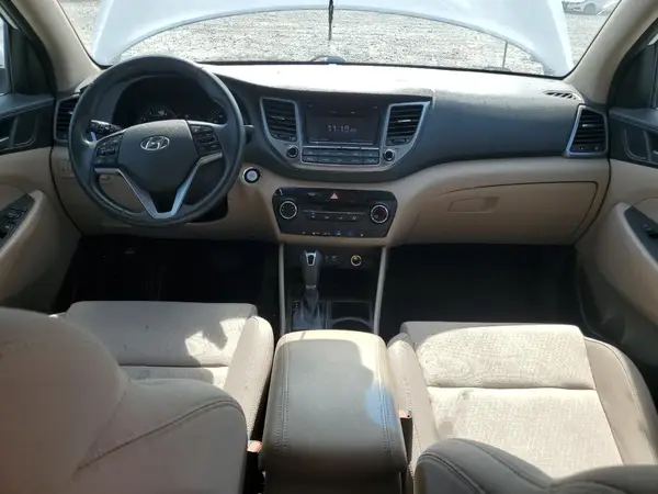 KM8J33A26GU116797 2016 HYUNDAI TUCSON - Image 8
