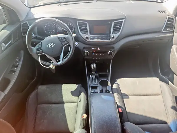 KM8J33A26GU117920 2016 HYUNDAI TUCSON - Image 8