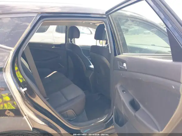 KM8J33A26GU126391 2016 HYUNDAI TUCSON - Image 8
