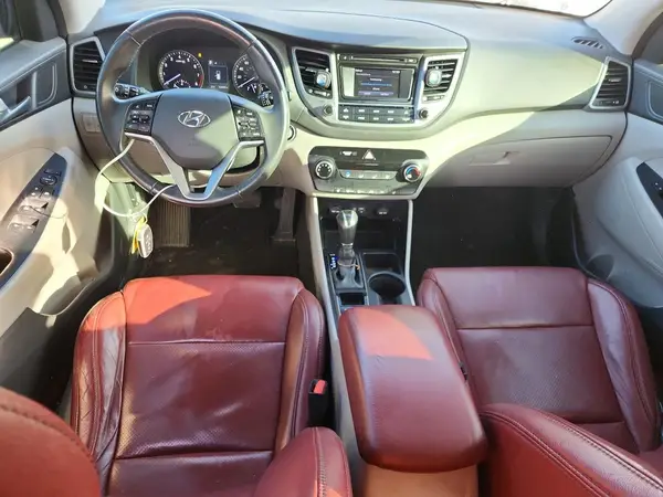 KM8J33A26GU126424 2016 HYUNDAI TUCSON - Image 8