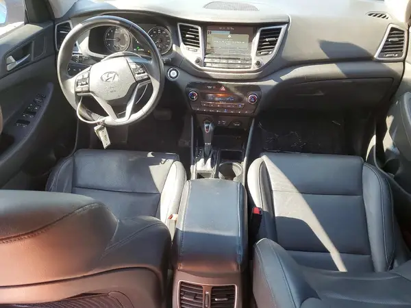 KM8J33A26GU152019 2016 HYUNDAI TUCSON - Image 8