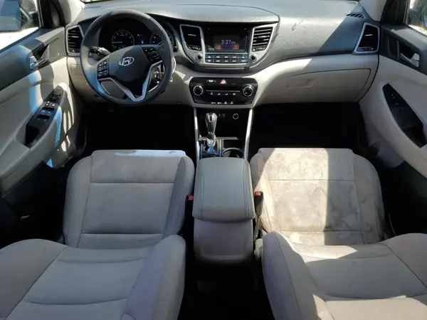 KM8J33A26GU160752 2016 HYUNDAI TUCSON - Image 8