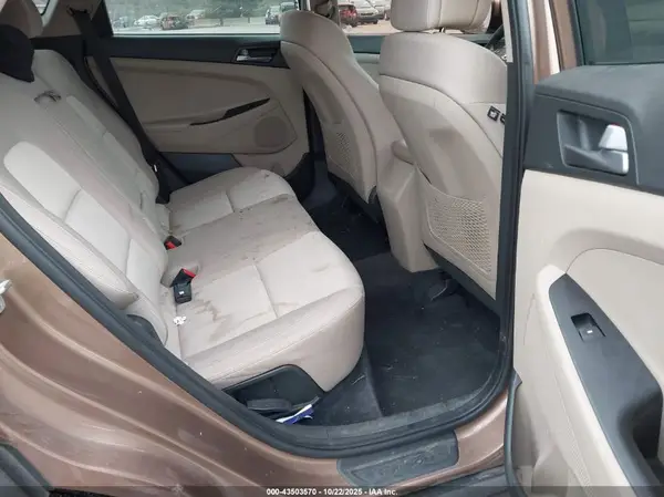 KM8J33A26GU204250 2016 HYUNDAI TUCSON - Image 8