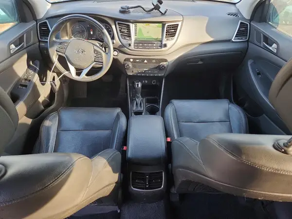 KM8J33A26GU213045 2016 HYUNDAI TUCSON - Image 8