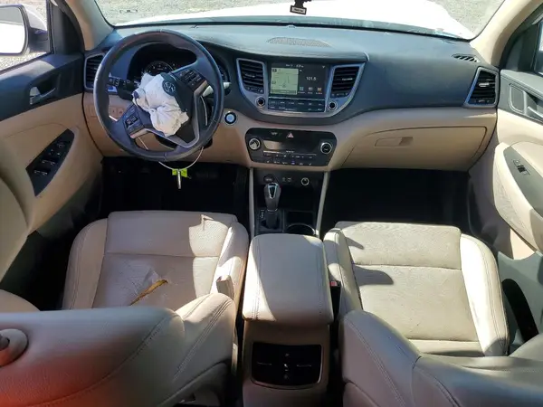 KM8J33A26GU217337 2016 HYUNDAI TUCSON - Image 8