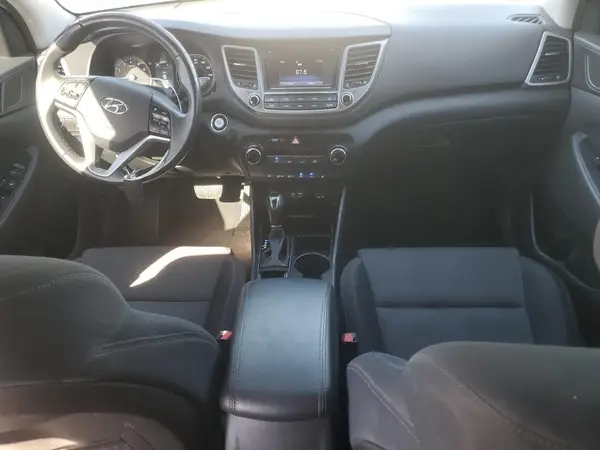 KM8J33A26GU217547 2016 HYUNDAI TUCSON - Image 8