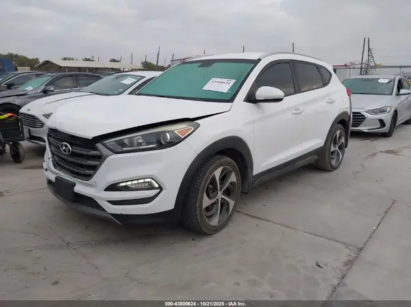 KM8J33A26GU221131 2016 HYUNDAI TUCSON - Image 2