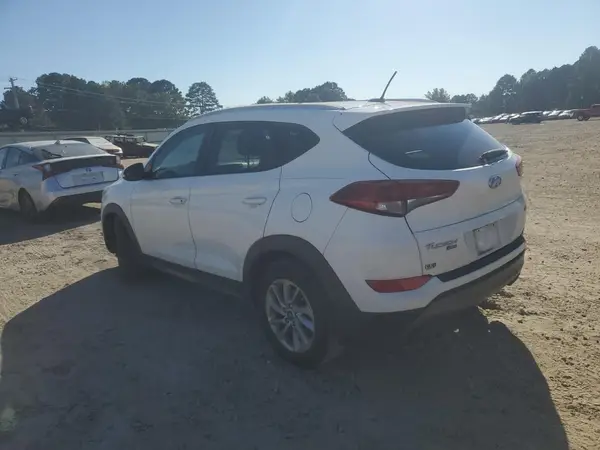 KM8J33A26GU242125 2016 HYUNDAI TUCSON - Image 2