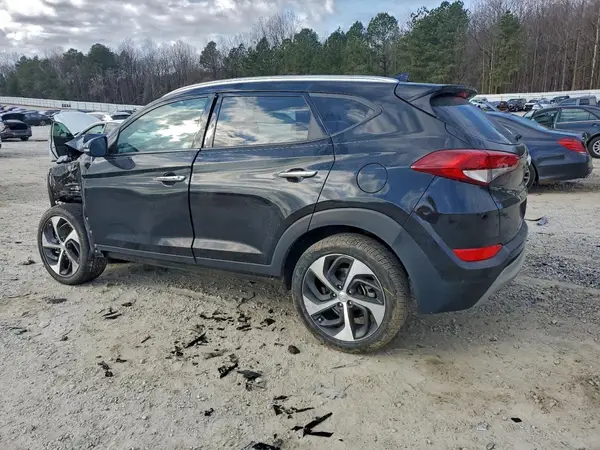 KM8J33A26HU290628 2017 HYUNDAI TUCSON - Image 2