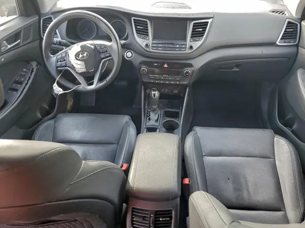 KM8J33A26HU290628 2017 HYUNDAI TUCSON - Image 8