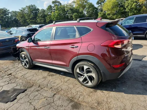 KM8J33A26HU296073 2017 HYUNDAI TUCSON - Image 2