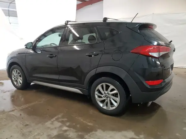 KM8J33A26HU310196 2017 HYUNDAI TUCSON - Image 2