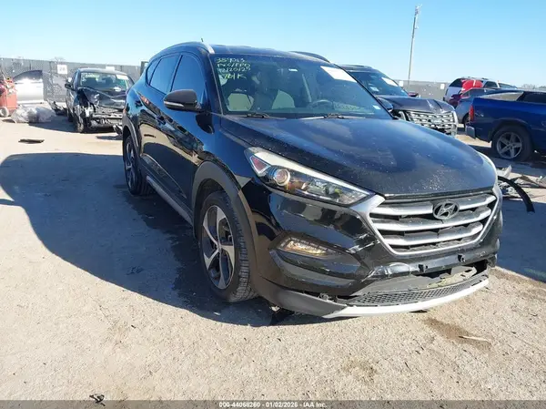 KM8J33A26HU316726 2017 HYUNDAI TUCSON - Image 1