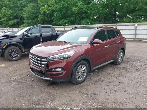 KM8J33A26HU329122 2017 HYUNDAI TUCSON - Image 2