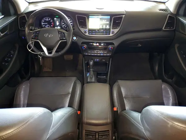 KM8J33A26HU331372 2017 HYUNDAI TUCSON - Image 8