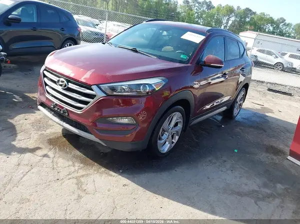 KM8J33A26HU355073 2017 HYUNDAI TUCSON - Image 2
