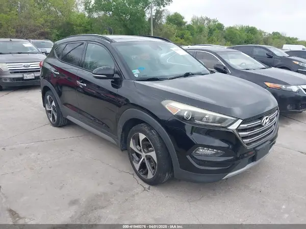 KM8J33A26HU362363 2017 HYUNDAI TUCSON - Image 1