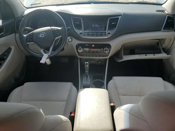 KM8J33A26HU367384 2017 HYUNDAI TUCSON - Image 8