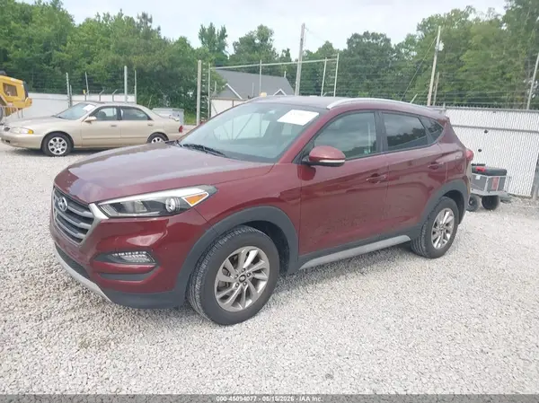 KM8J33A26HU372181 2017 HYUNDAI TUCSON - Image 2