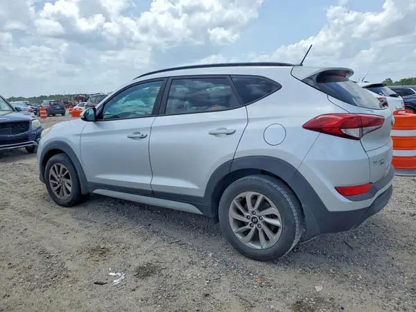 KM8J33A26HU388848 2017 HYUNDAI TUCSON - Image 2