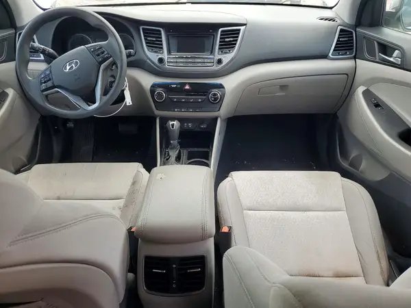 KM8J33A26HU388848 2017 HYUNDAI TUCSON - Image 8