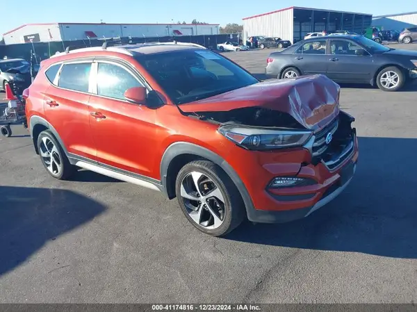 KM8J33A26HU406989 2017 HYUNDAI TUCSON - Image 1