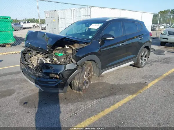KM8J33A26HU408659 2017 HYUNDAI TUCSON - Image 2