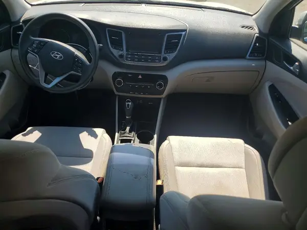 KM8J33A26HU432864 2017 HYUNDAI TUCSON - Image 8