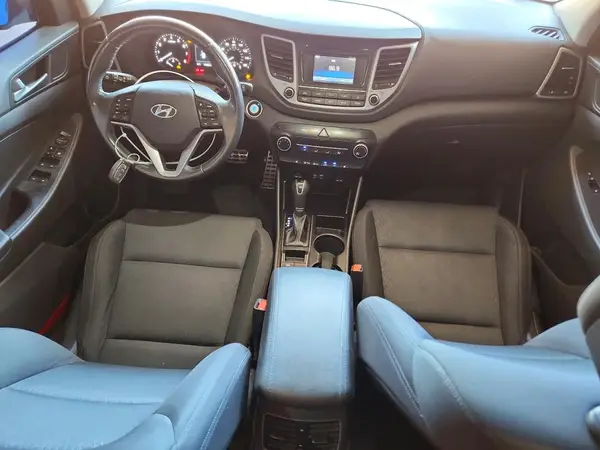 KM8J33A26HU454735 2017 HYUNDAI TUCSON - Image 8