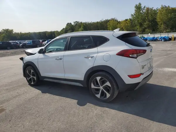 KM8J33A26HU461832 2017 HYUNDAI TUCSON - Image 2