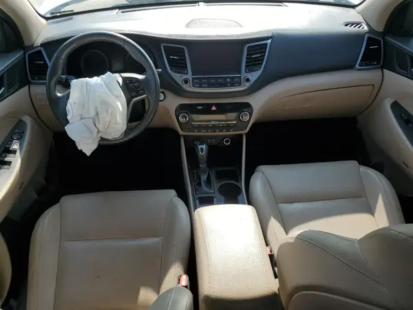 KM8J33A26HU461832 2017 HYUNDAI TUCSON - Image 8