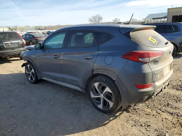 KM8J33A26HU521897 2017 HYUNDAI TUCSON - Image 2