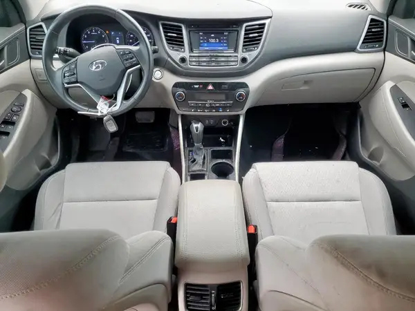 KM8J33A26HU550414 2017 HYUNDAI TUCSON - Image 8