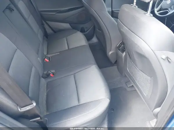 KM8J33A26HU561526 2017 HYUNDAI TUCSON - Image 8