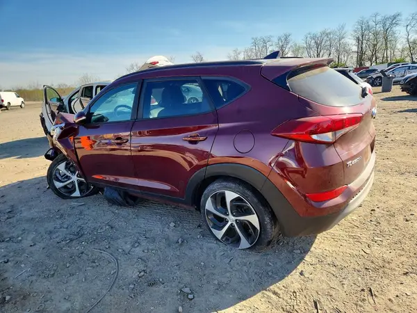 KM8J33A26JU631449 2018 HYUNDAI TUCSON - Image 2