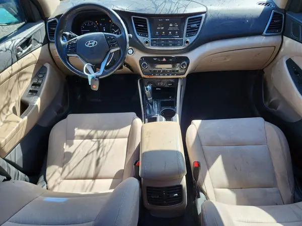 KM8J33A26JU631449 2018 HYUNDAI TUCSON - Image 8