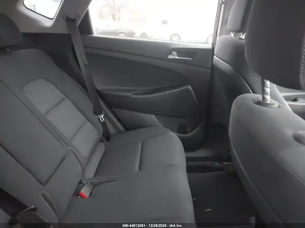 KM8J33A26JU680263 2018 HYUNDAI TUCSON - Image 8
