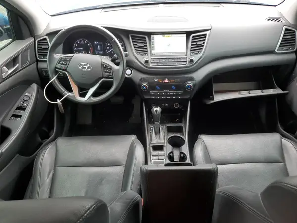 KM8J33A26JU698990 2018 HYUNDAI TUCSON - Image 8
