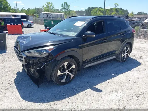 KM8J33A26JU706411 2018 HYUNDAI TUCSON - Image 2
