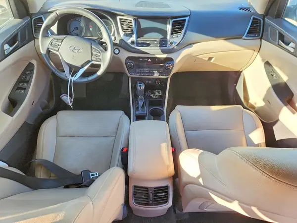 KM8J33A26JU749839 2018 HYUNDAI TUCSON - Image 8