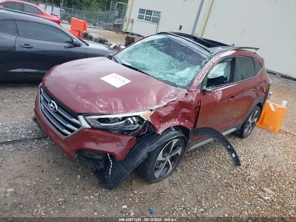 KM8J33A26JU804306 2018 HYUNDAI TUCSON - Image 2