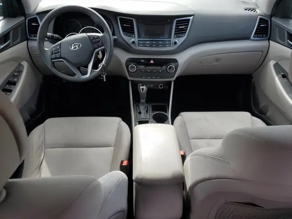 KM8J33A27GU022377 2016 HYUNDAI TUCSON - Image 8