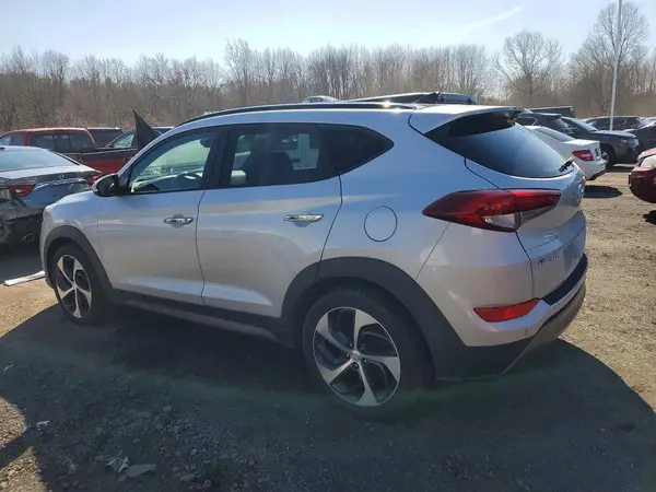KM8J33A27GU027594 2016 HYUNDAI TUCSON - Image 2