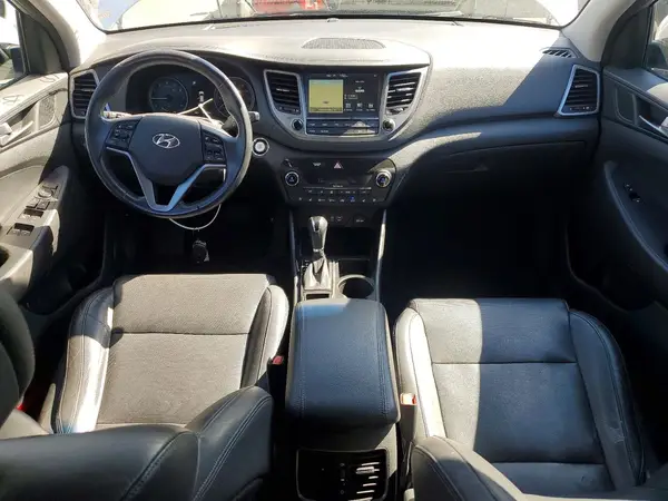 KM8J33A27GU027594 2016 HYUNDAI TUCSON - Image 8