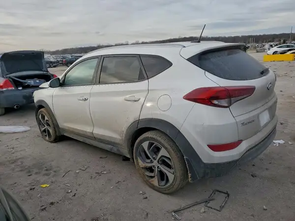 KM8J33A27GU059395 2016 HYUNDAI TUCSON - Image 2