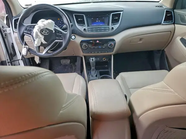 KM8J33A27GU059395 2016 HYUNDAI TUCSON - Image 8