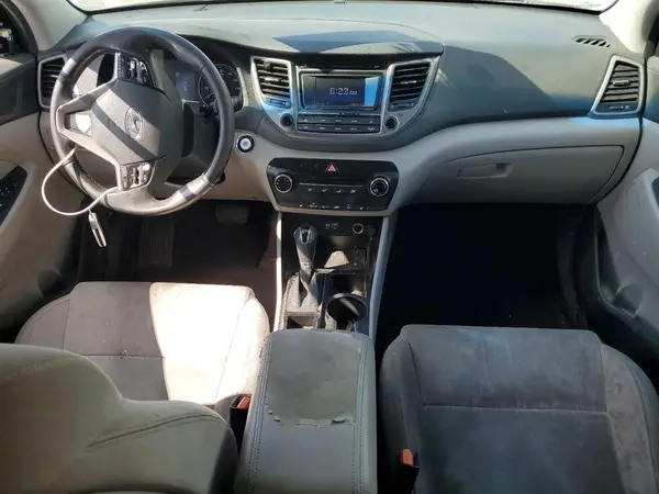 KM8J33A27GU074561 2016 HYUNDAI TUCSON - Image 8